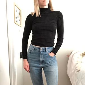 Black cropped turtleneck